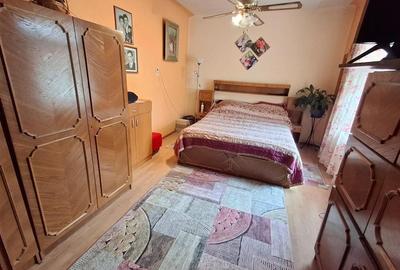 Casa cu doua apartamente garaj pivnita in Cisnadie - 3