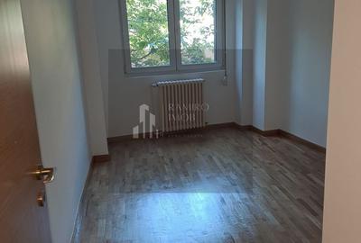 4 camere  etaj 1 / 450 m METROU UNIRII / Ultra Central - 4