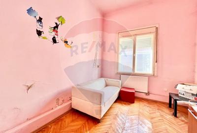 De vânzare casă cu 4 camere, Ultracentral, str Mihai Eminescu - 15