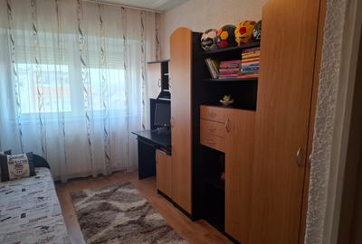 Apartament 4 camere  decomandate cu vedere pe doua parti in Nadlac - 16