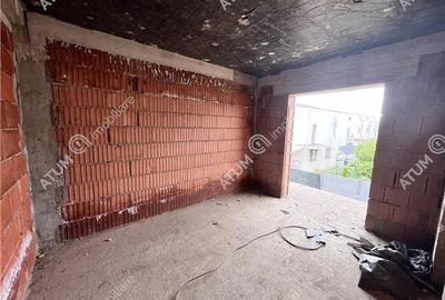 Casa cu 4 camere 2 bai si teren de 230 mp Selimbar - 17
