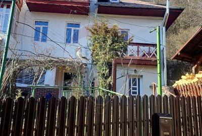 Apartament cu 3 camere de vânzare în zona Central - 30