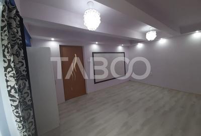 Apartament de vanzare 3 camere zona Bulevardului Corneliu Coposu - 2