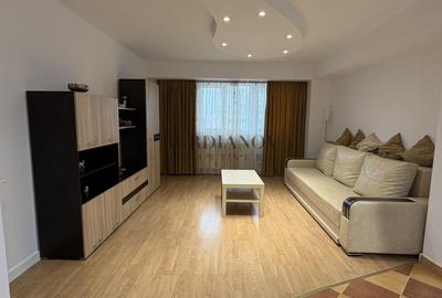 Apartament cu 3 camere în Drumul Taberei