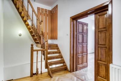 Universitate bld Carol Parcu Izvorul Rece Casa 11 camere, 2 locuri de parcare - 27