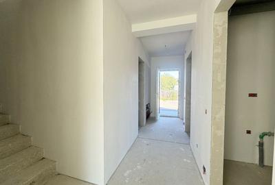 Casa tip duplex cu garaj, 130 mp utili - Floresti - 17