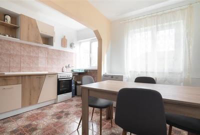 RECO Apartament 2 camere decomandat Rogerius etajul 3 - 7