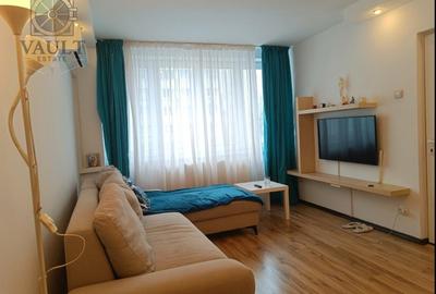 Apartament cu 3 camere semidecomandat, mobilat în Iancului