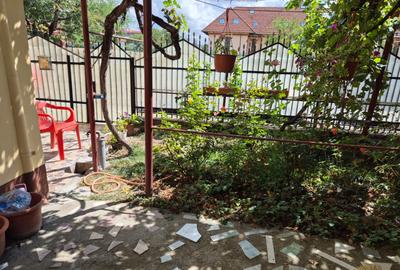 Buzau Casa langa liceul Hasdeu, langa pe str. Plevnei - 4