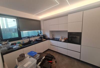 Duplex cu 4 camere în Central