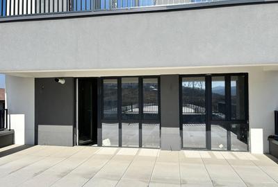 Apartament cu 2 camere semidecomandat în Florești