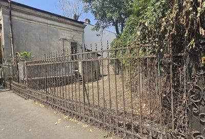 Bijuterie retro. Casa singur curte, Bd. Marasesti sector 4 cu teren in proprieta - 1