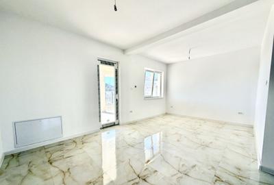 Duplex P+E finalizat cu asfalt si utilitati - 3