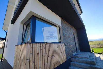 Casa moderna 5 camere teren 490 mp terasa acopertia in Cristian - 4