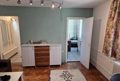 Apartament cu 2 camere, 40mp, etaj intermediar, zona Lacramiorelor - 3