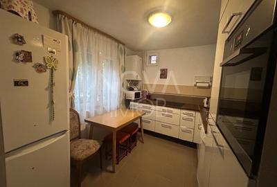 Casa de vanzare 200 mp cu spatiu comercial la parter, strada Lunga - 5