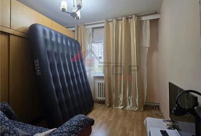 Dacia - Zimbru, 3 camere decomandat cu geam la baie - 4