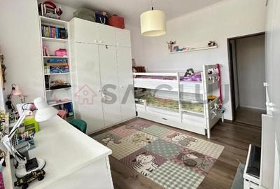 Apartament cu 3 camere semidecomandat, mobilat în Mărăști
