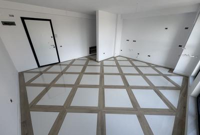 Apartament cu 2 camere decomandat în Tomis Plus