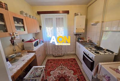 Apartament cu 2 camere semidecomandat, mobilat în Cetate