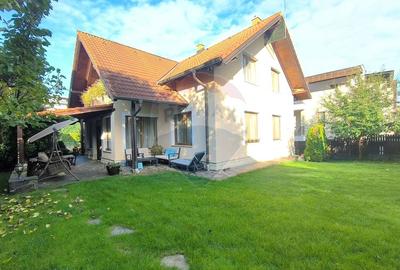 Casă de vanzare - 56
