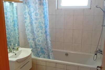 Inchiriez apartament cu 3 camere - 8