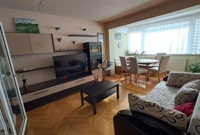 Apartament 3,5 camere, centrul nou, mobilat si utilat, parcare - 1