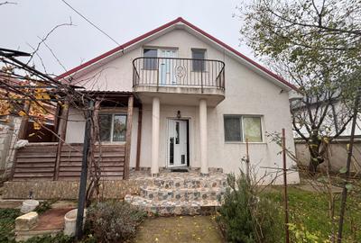 Casa parter si mansarda Poiana - 1