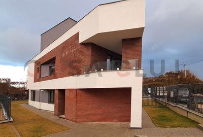 Duplex cu 6 camere în Mănăștur