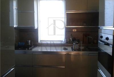 GIROCULUI, CASA CU SAD (spatiu alta destinatie), 4  CAMERE, 3 FRONTURI - 7