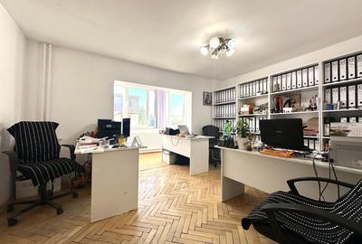 Garsonieră decomandată, mobilată în Bucovina