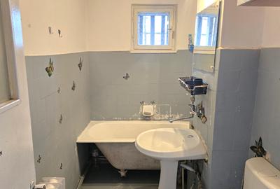 Vand apartament cu 2 camere in Deva, zona ultracentrala (Piata), bloc de 4 etaje - 6