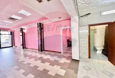 De închiriat spațiu comercial, 122mp în zona Decebal - 14