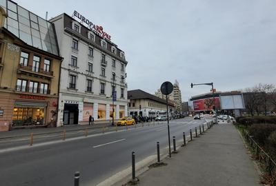 SPATIU COMERCIAL STRADAL ULTRACENTRAL CU VITRINA CU EXPUNERE STRADALA SI VAD - 16