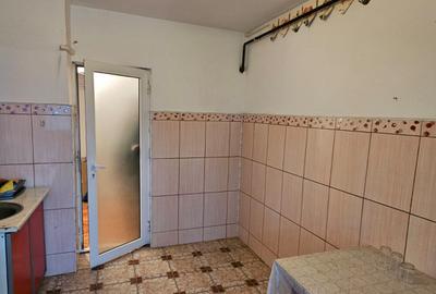 Apartament 4 camere decomandat, etaj 1, Micro 18 – 98.000 € - 3