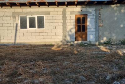 Casă de vânzare în comuna Făcăeni, județul Ialomița – teren 2600 mp, casă nouă, - 10