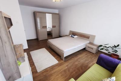 Garsonieră decomandată, mobilată în Tineretului