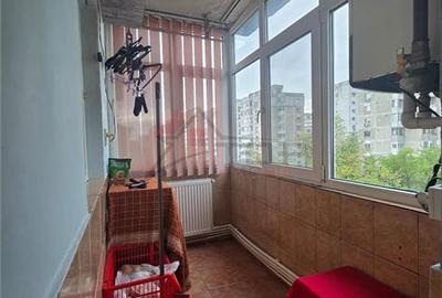 Dacia - Zimbru, 3 camere decomandat cu geam la baie - 7