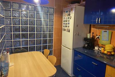 Apartament 4 camere , zona centrala - Inspectoratul Scolar ,suprafata 109 mp , e - 5