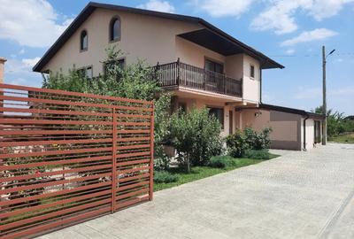 FARA COMISION casa 4 camere 2 bucatarii 2 puturi beci livada 1500mp SAU 3300mp - 44