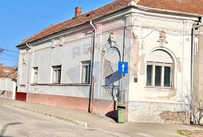 De vânzare casă cu 4 camere, Ultracentral, str Mihai Eminescu - 18