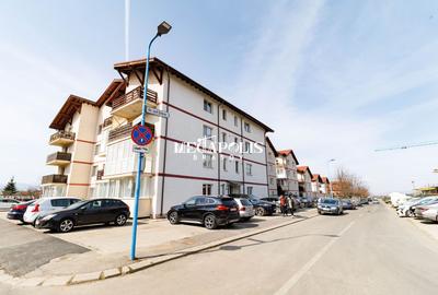 Apartament cu 2 camere decomandat în Tractorul