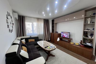 Apartament cu 4 camere semidecomandat, mobilat în Dacia