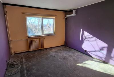 Centru Navodari -Apartament 2 camere semidecomandate - 1