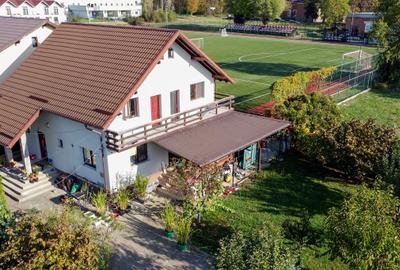 Casă cu livadă și curte, 182mp utili, P+E+M, Câmpina - 1