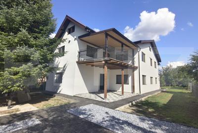 Casă individuală cu 6 camere în Holboca