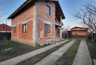 Casa individuala,190 mp utili,garaj si teren de 700 mp,Satchinez - 1