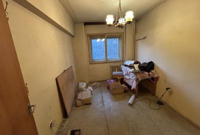 Vanzare apartament 3 camere Drumul Taberei - 2