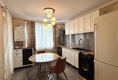 Apartament 3 camere de vanzare in Floresti - 1