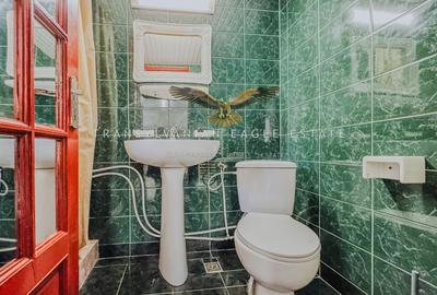 Apartament cu 2 camere|50 m2|Str Decebal/Centru - 13